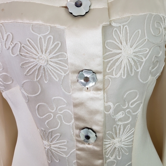 Provasou cream silk skirt suit flower buttons floral embroidered - Picture 5 of 13